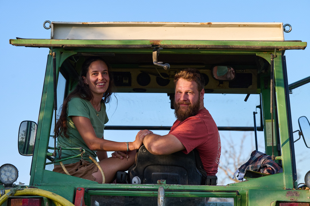 Biobauer-Michel-Streuobstwiese-vor-Skyline-Frankfurt-2023_AVF8645 Biobauer Michel